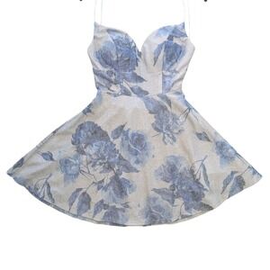 Windsor‎ Mini Dress Size S Silver Blue Floral Shimmering Cocktail Party Event